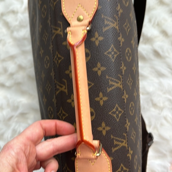 LOUIS VUITTON
Monogram Canvas Garment Carrier Bag. Made in France. - Picture 4 of 16